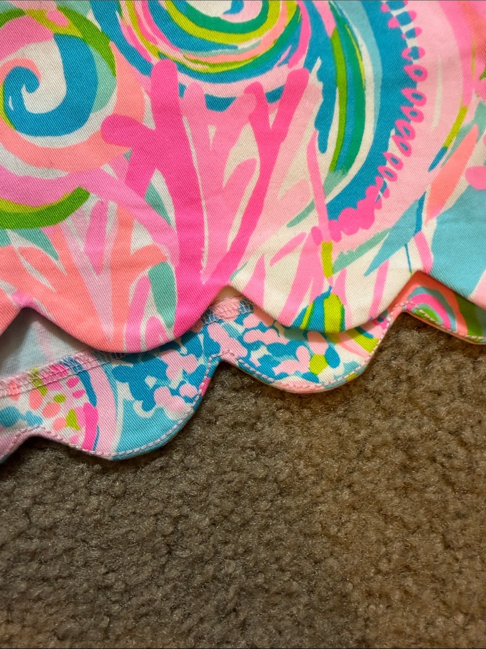 Lilly Pulitzer Vibrant Colors Printed Buttercup Scalloped Hem Shorts - Picture 5 of 7